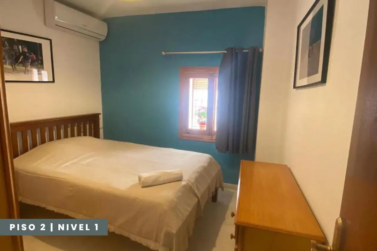 Pisos Baza, Tres Apartmentos En Baza Central 0*,